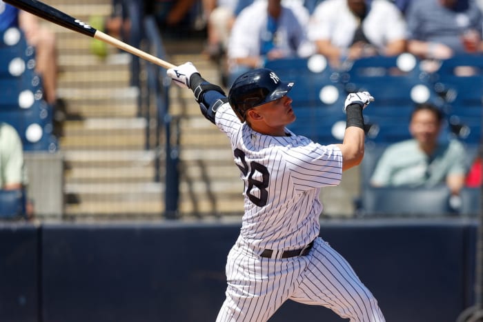 Yankees 3B Josh Donaldson hits home run